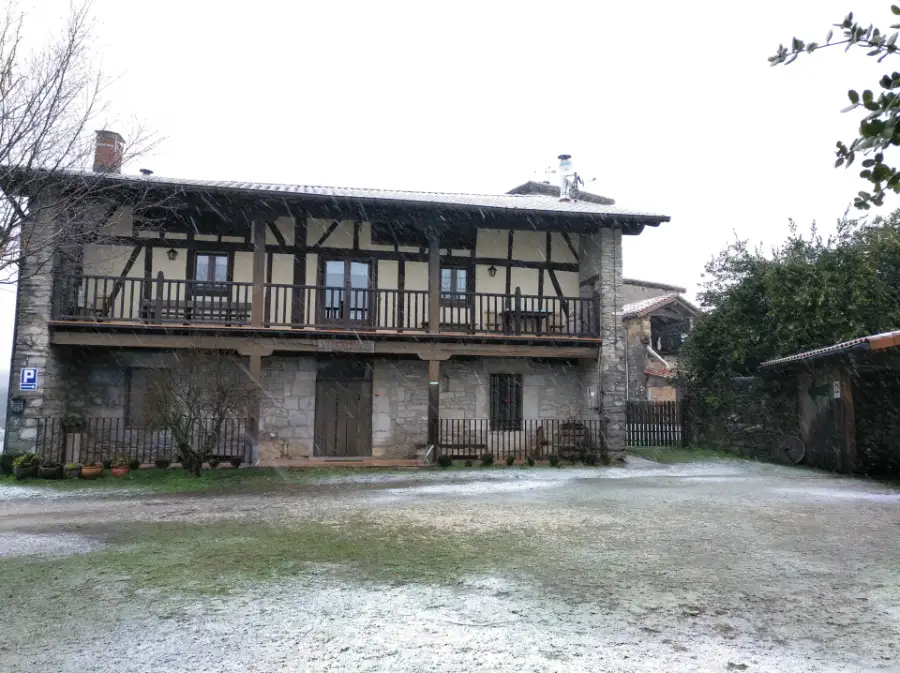 Casa Rural Apezetxea