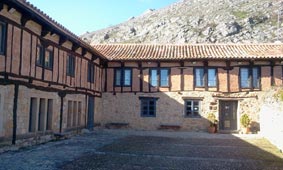 Posada Santa María la Real