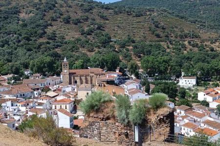 Vistas de Almonaster la Real desde el Conjunto Historico-Artistico