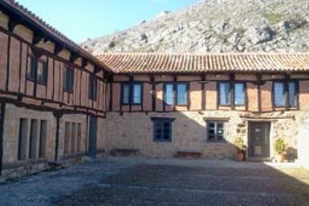 Posada Santa María la Real