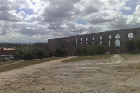 Vista posterior del Acueducto de Elvas Vista posterior del Acueducto de Elvas