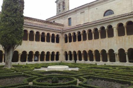 Claustro del Monasterio de Santo Domingo de Silos.