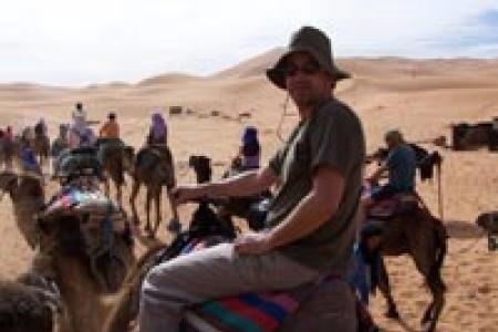 Disfrutando de las dunas de Merzouga Disfrutando de las dunas de Merzouga