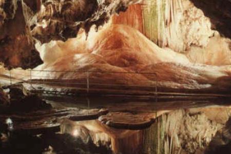 La gruta de las Maravillas en Aracena. La gruta de las Maravillas en Aracena.