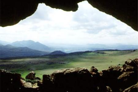 La Cueva Horadada en Sierra de Loja La Cueva Horadada en Sierra de Loja
