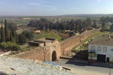 Muralla de Niebla y Río Tinto desde el Castillo
