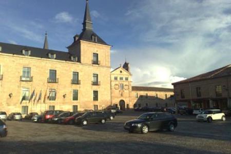 Plaza y fachada del Palacio Ducal de Lerma.