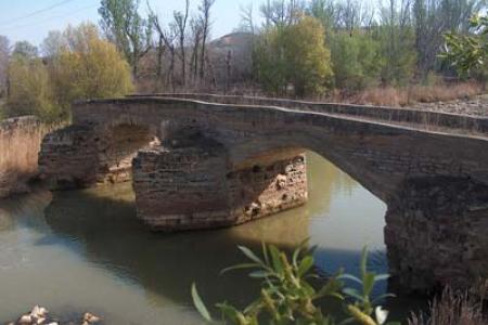 Puente medieval de villanueva de Sigena