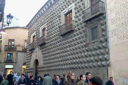 Casa de los Picos de Segovia. Casa de los Picos de Segovia.