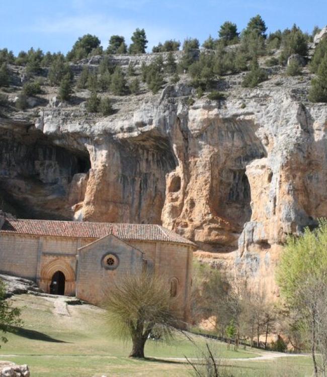 Ermita de San Bartolomé de Ucero, en el cañón del Río Lobos
