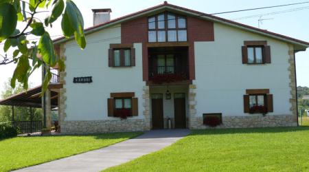 Casa Rural Karobi