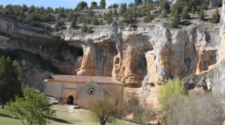 Ermita de San Bartolomé de Ucero, en el cañón del Río Lobos